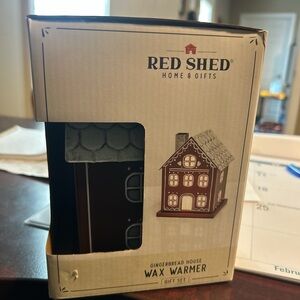 Red Shed Gingerbread House Wax Warmer - Brown NIB